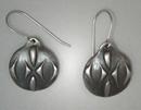 ½ round with Niobium ear wires